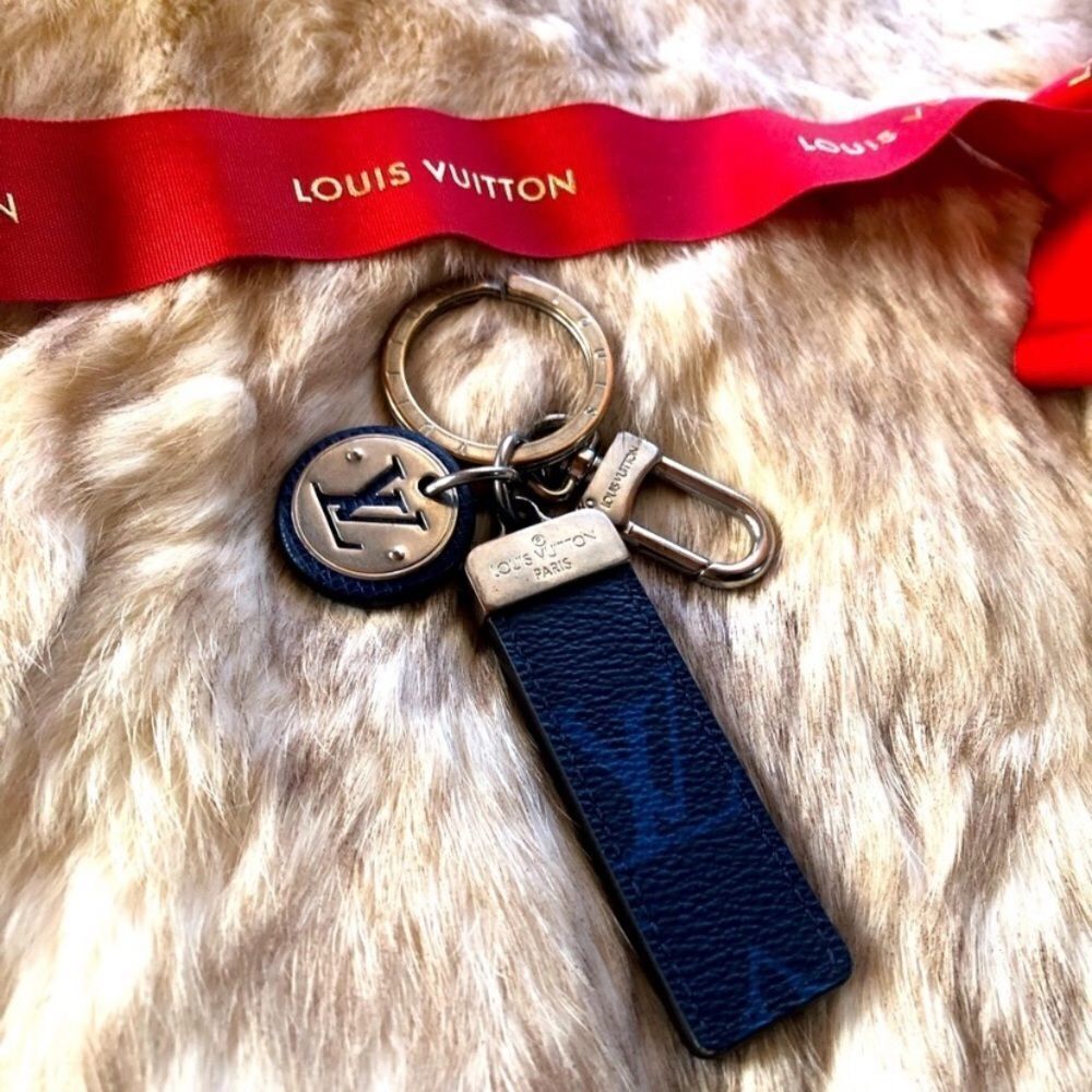 Louis Vuitton Neo Club Charm KeyChain with box impeccable condition - Picture 6 of 8